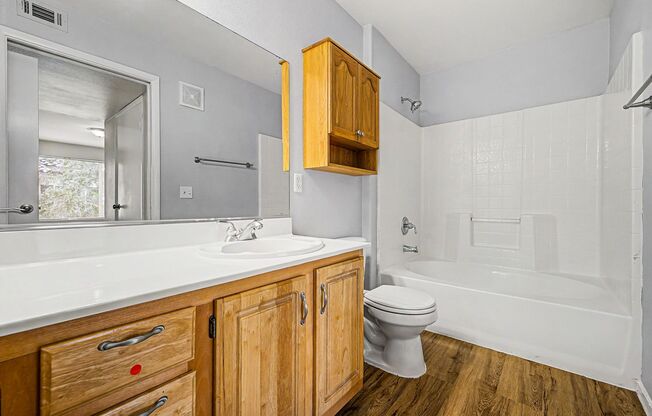 2 beds, 2 baths, $1,145, Unit # 2135