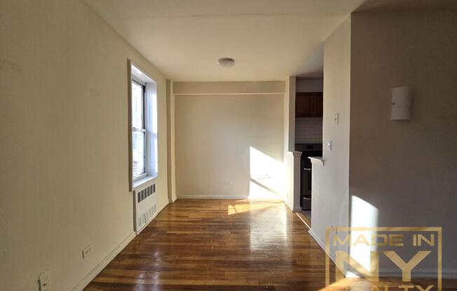 1 bed, 1 bath, $2,395, Unit 4B