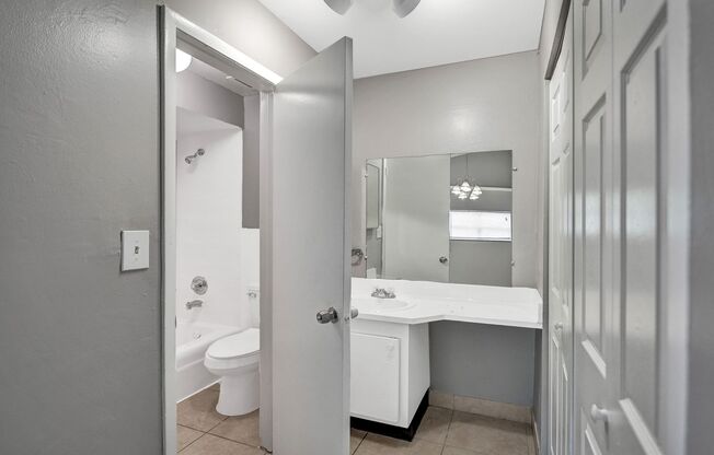 1 bed, 1 bath, 675 sqft, $1,550, Unit 112-3251