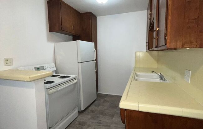 1 bed, 1 bath, $1,000, Unit 530 # 1