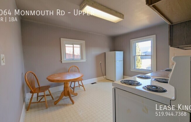 1064 MONMOUTH RD