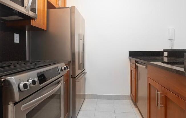 2 beds, 1 bath, $4,795, Unit 40