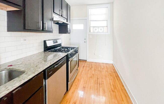 1 bed, 1 bath, 720 sqft, $1,950, Unit 1930-2