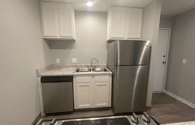 1 bed, 1 bath, 631 sqft, $1,050, Unit 1503-10