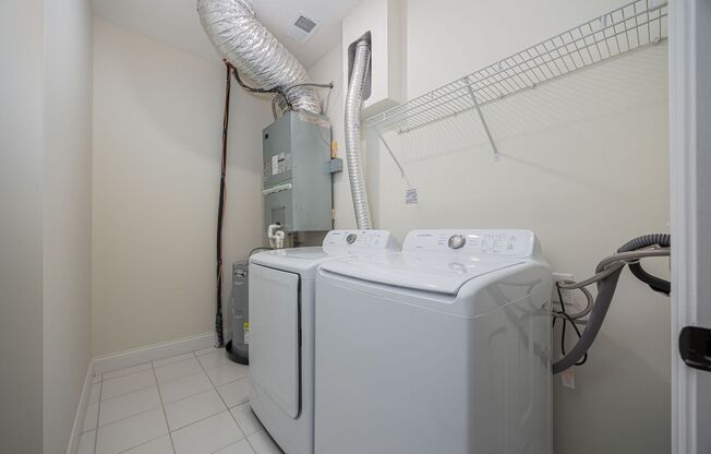 2 beds, 2 baths, 1,262 sqft, $2,200, Unit 302