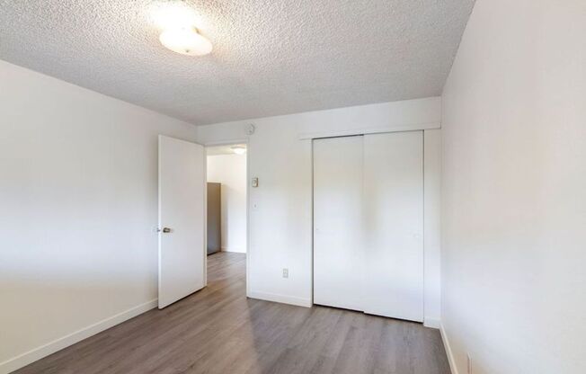 1 bed, 1 bath, 576 sqft, $1,175, Unit 19