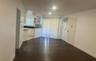 1 bed, 1 bath, 650 sqft, $1,695, Unit 206