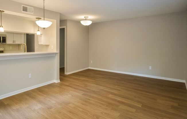 2 beds, 1.5 baths, 1,001 sqft, $1,275, Unit 2322A