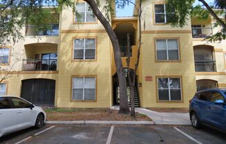 5608 Pinnacle Heights Cir #109