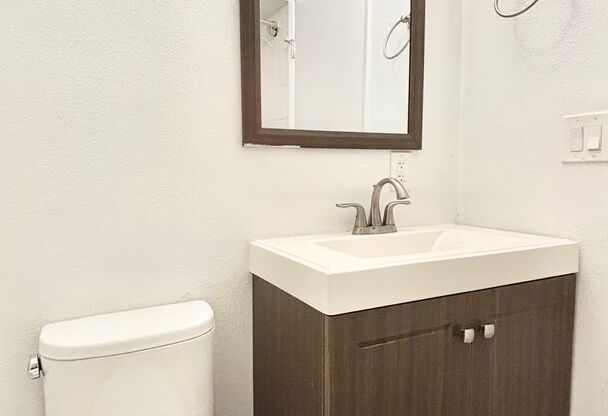 2 beds, 2 baths, 900 sqft, $1,625, Unit 312