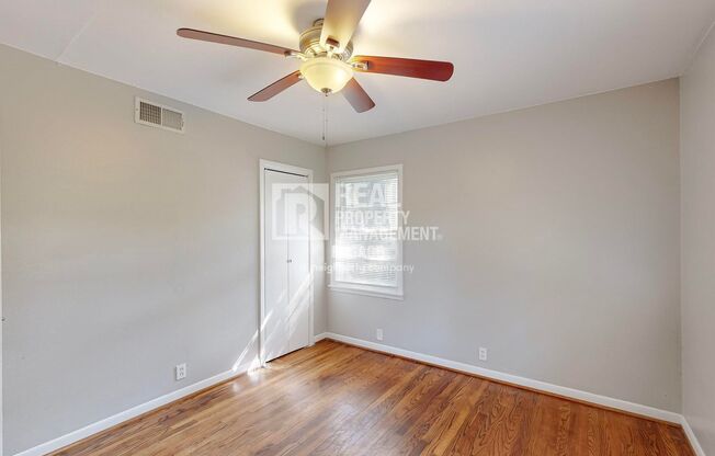 3 beds, 1 bath, $1,300