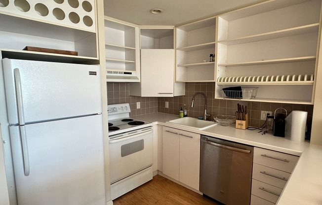 160 Commonwealth Ave