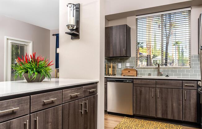 1 bed, 1 bath, 817 sqft, $1,505