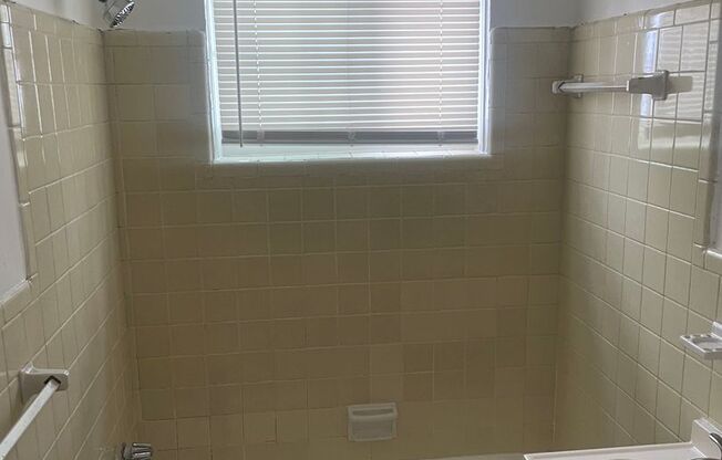 1 bed, 1 bath, 875 sqft, $1,475, Unit 909 #3