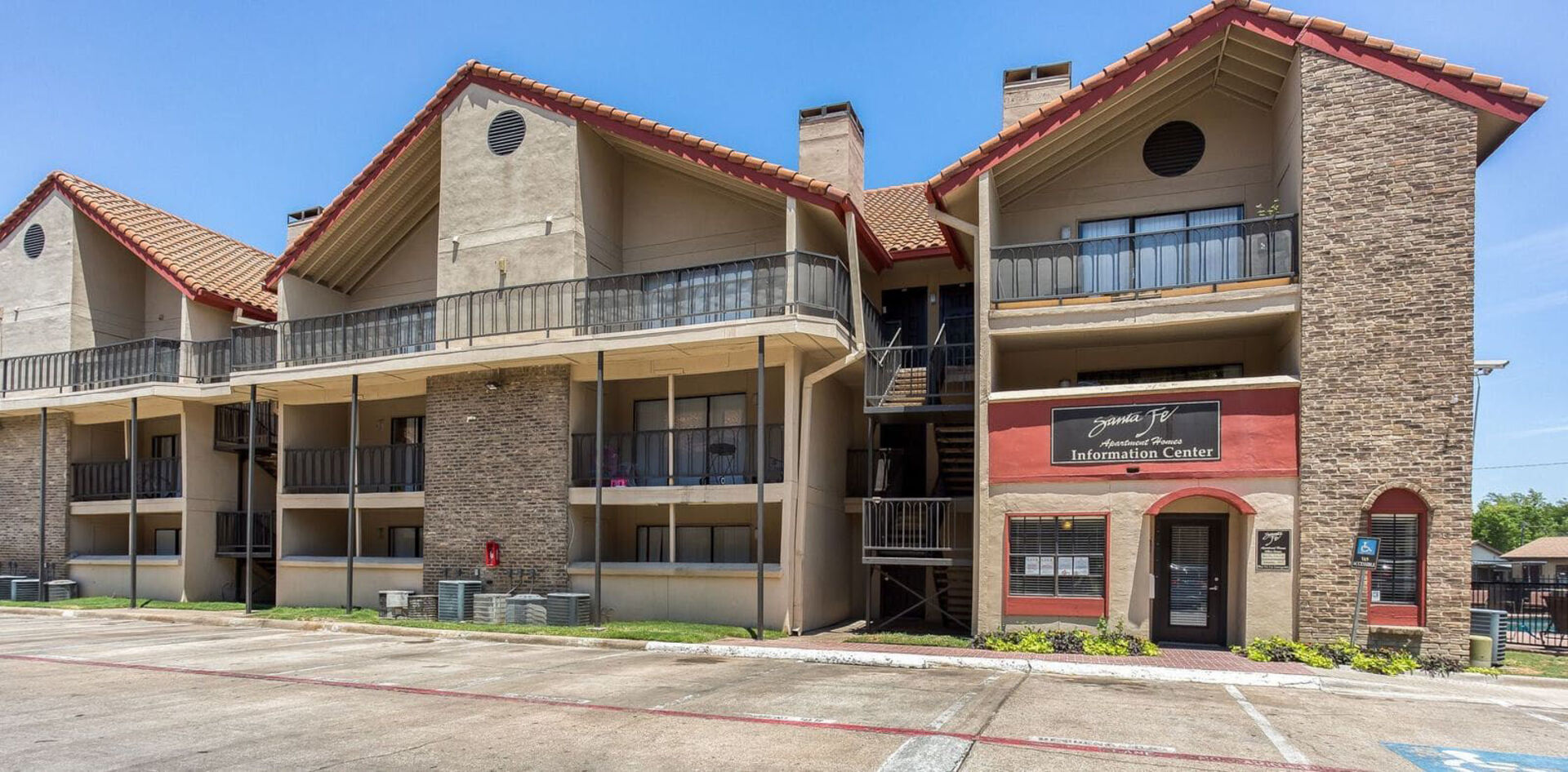 Santa Fe Apartments