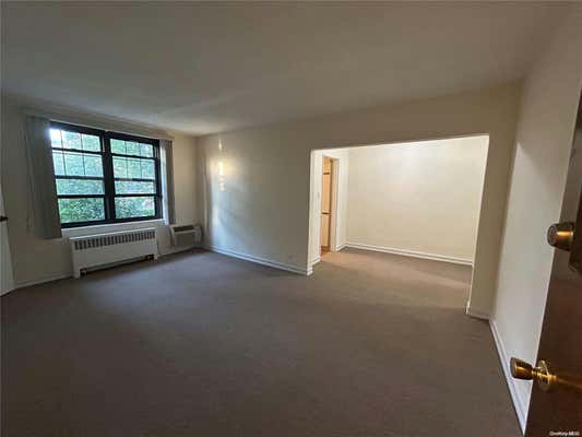 1 bed, 1 bath, $2,000, Unit B