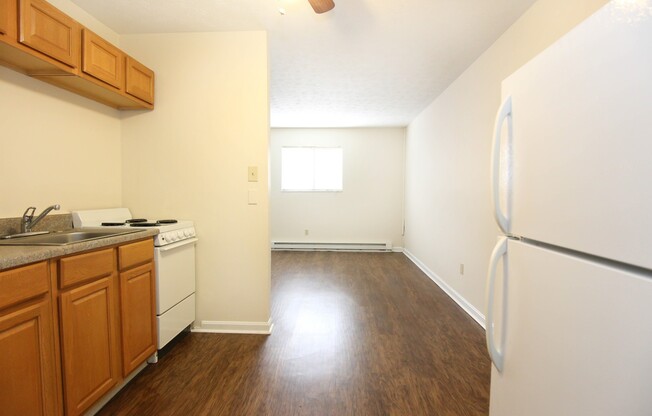 1 bed, 1 bath, 470 sqft, $895, Unit 823 - 05