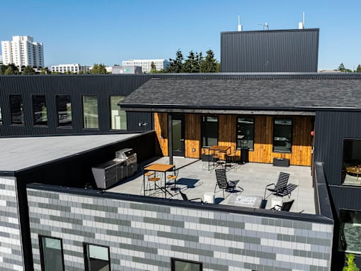the patio on the roof of the building at Moraine, Tacoma