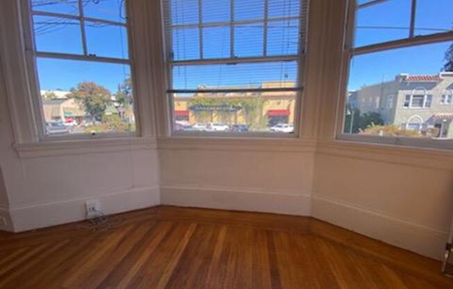 Studio, 1 bath, 462 sqft, $1,650, Unit 5