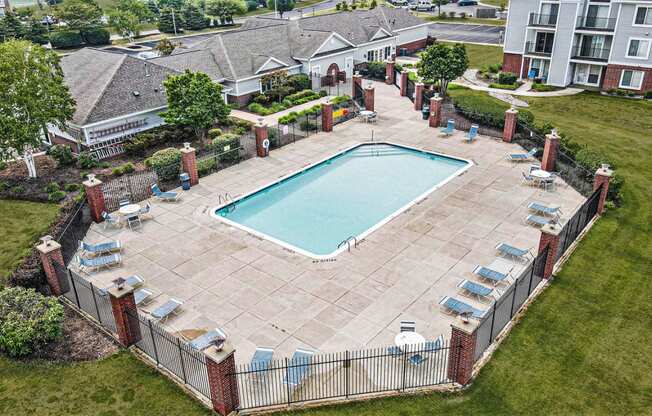 Aerial Pool View at Tracy Creek Apartments, Perrysburg, Ohio