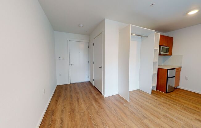 Studio, 1 bath, 180 sqft, $1,195, Unit 5209