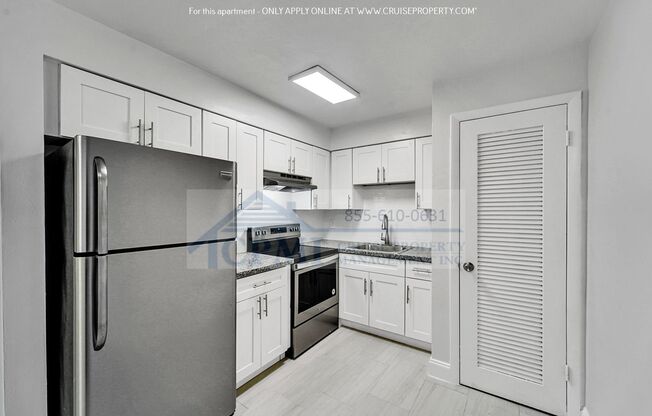 1 bed, 1 bath, 700 sqft, $1,749, Unit 3249-16