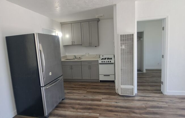 6407 Morongo Rd