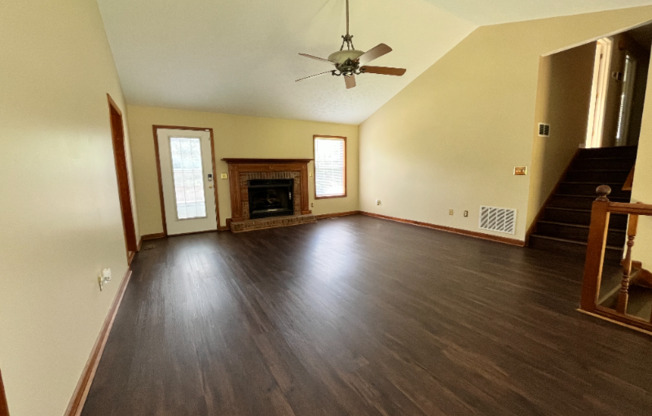 3933 BRANTLEY DR