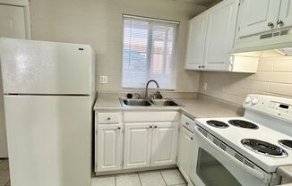 2 beds, 1 bath, 800 sqft, $1,450