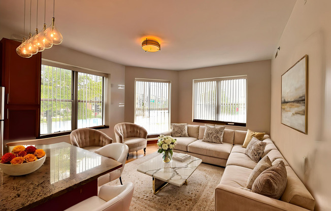 2 beds, 2 baths, $2,285, Unit A2