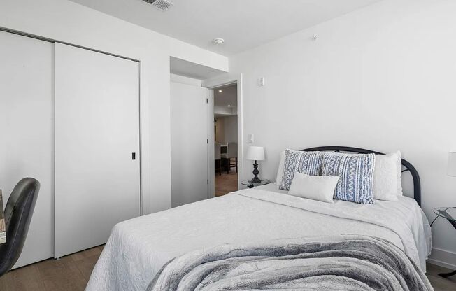1 bed, 1 bath, 698 sqft, $1,399, Unit Unit 202