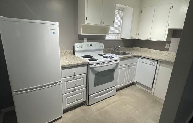 1101 10th Ave E