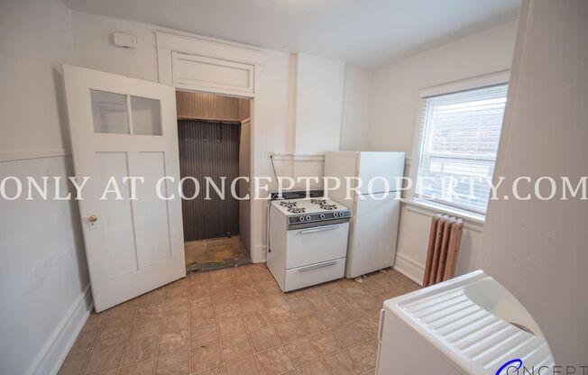 1 bed, 1 bath, 685 sqft, $1,265, Unit 12