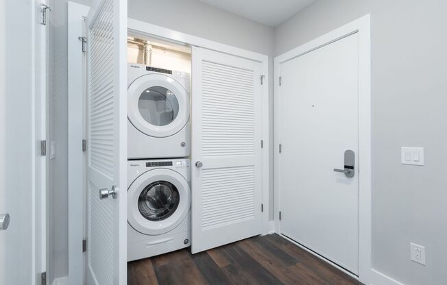 1 bed, 1 bath, 750 sqft, $1,400, Unit 205