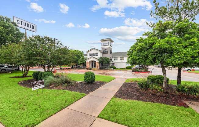 Studio Domain Apartments in Austin, Texas Exterior