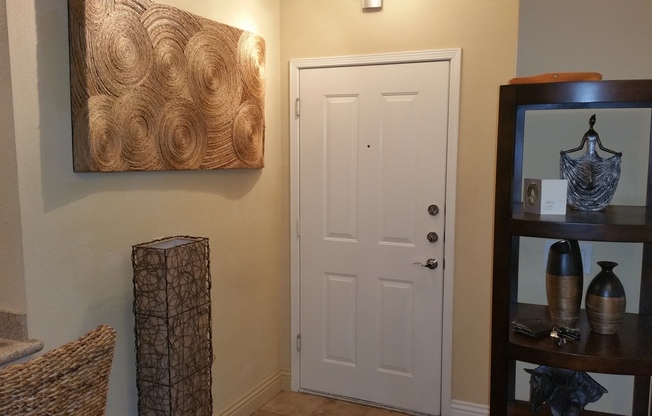 FURNISHED  1 bed/ 1 bath updated home in Aliso Viejo w/Fireplace
