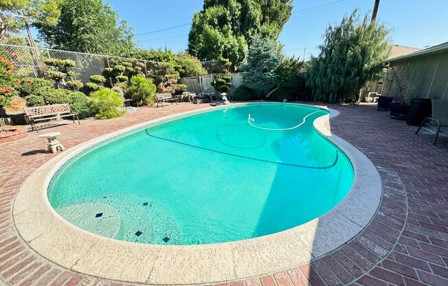 POOL HOME With Tennis Court - Gorgeous Westside 3+2