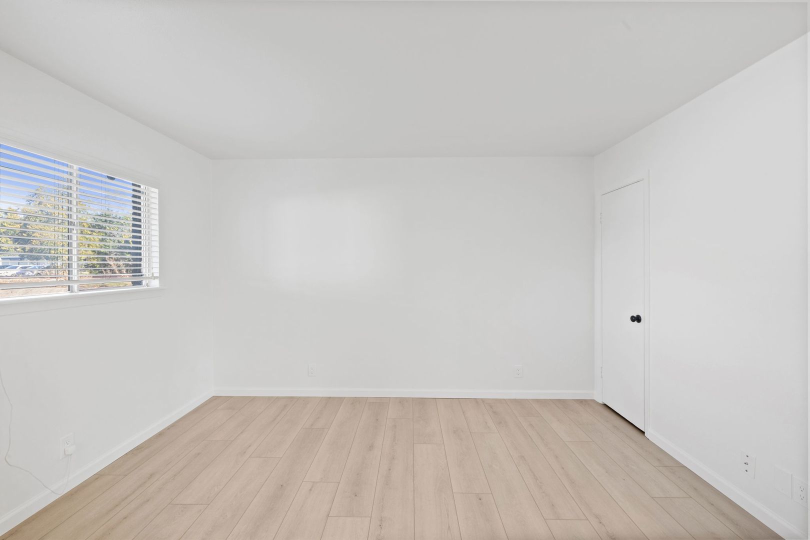 806 E 13th St Unit #108