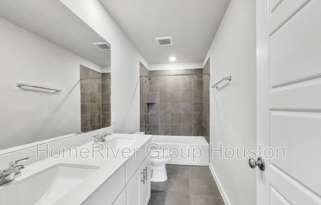 18815 CHISHOLM MDW DR