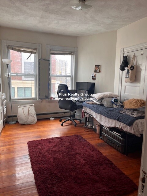 77 Walnut St #3