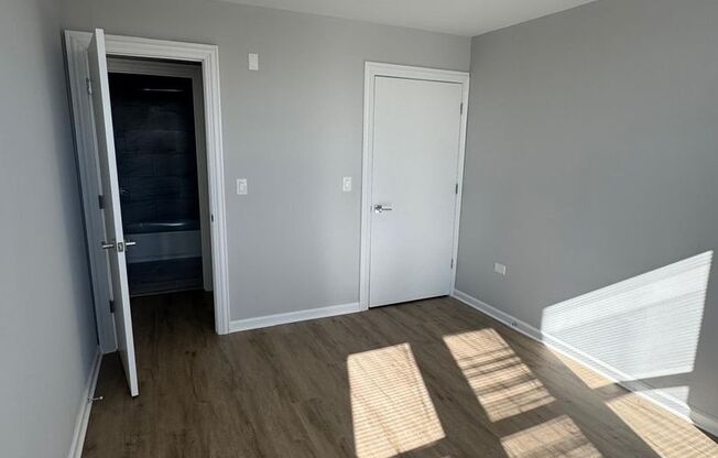 1 bed, 1 bath, 550 sqft, $1,300, Unit 402