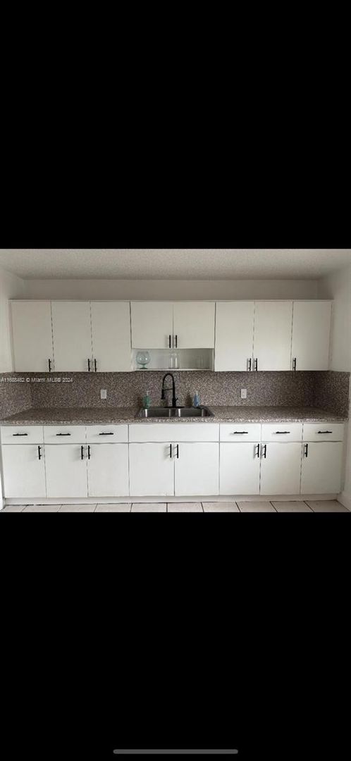 1818 NW 22nd Court 0, Miami, FL 33125