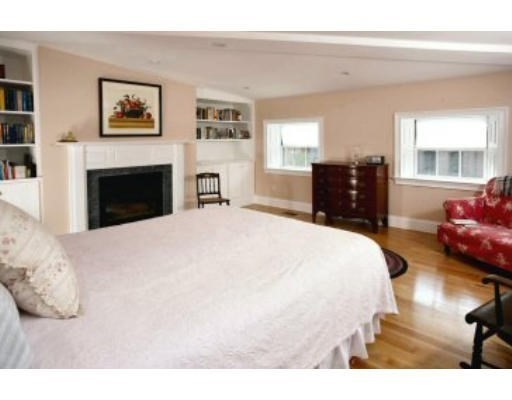 3 beds, 2.5 baths, 2,205 sqft, $6,400, Unit 4