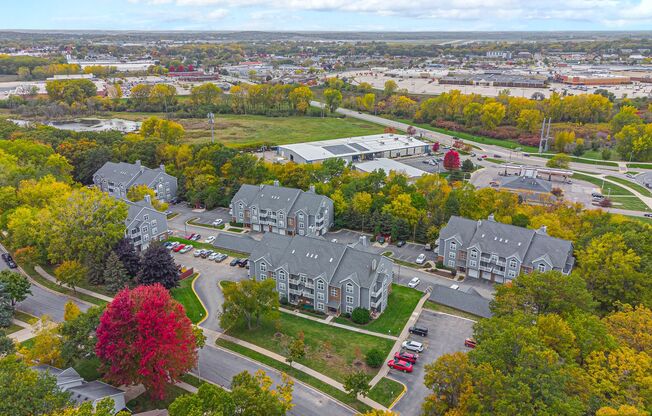 2 beds, 2 baths, 900 sqft, $1,699, Unit 1510 - 103