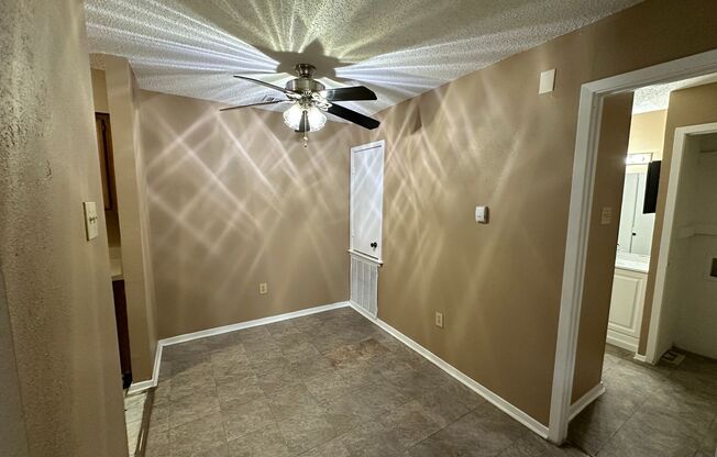 1 bed, 1 bath, $810, Unit APARTMENT 606