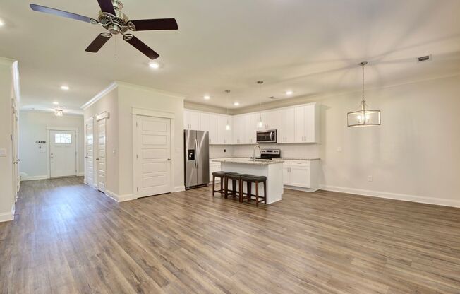 Luxury 3-Bed, 3.5-Bath Townhome in Gatewood Place – Available Now
