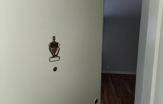 2 beds, 1 bath, 897 sqft, $2,195, Unit A-19