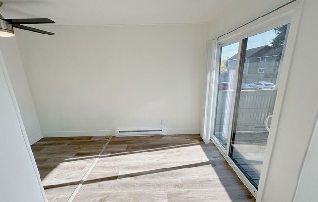 1 bed, 1 bath, 550 sqft, $1,395, Unit B18