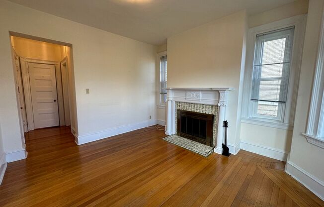 1 bed, 1 bath, 500 sqft, $2,500, Unit 34