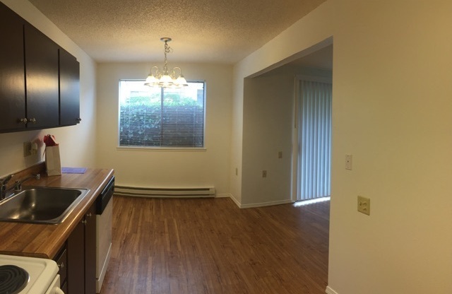 1 bed, 1 bath, 780 sqft, $1,489, Unit D105 H/C